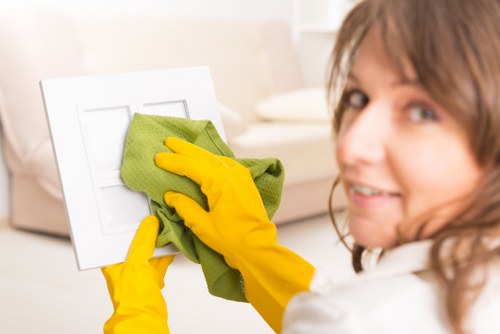 Local oven cleaning service for a flat in SE27