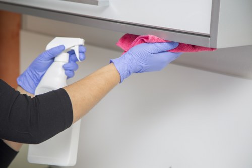 Deep cleaning for kitchens and bathrooms in SE27